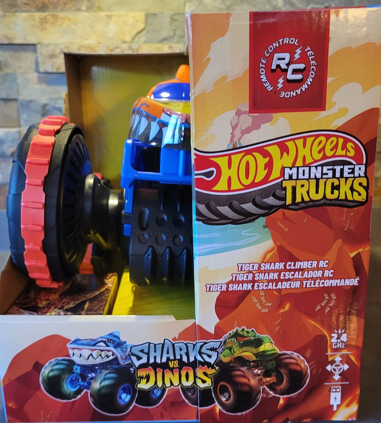 Hot Wheels Monster Trucks Tiger Shark Climber RC - photo 4