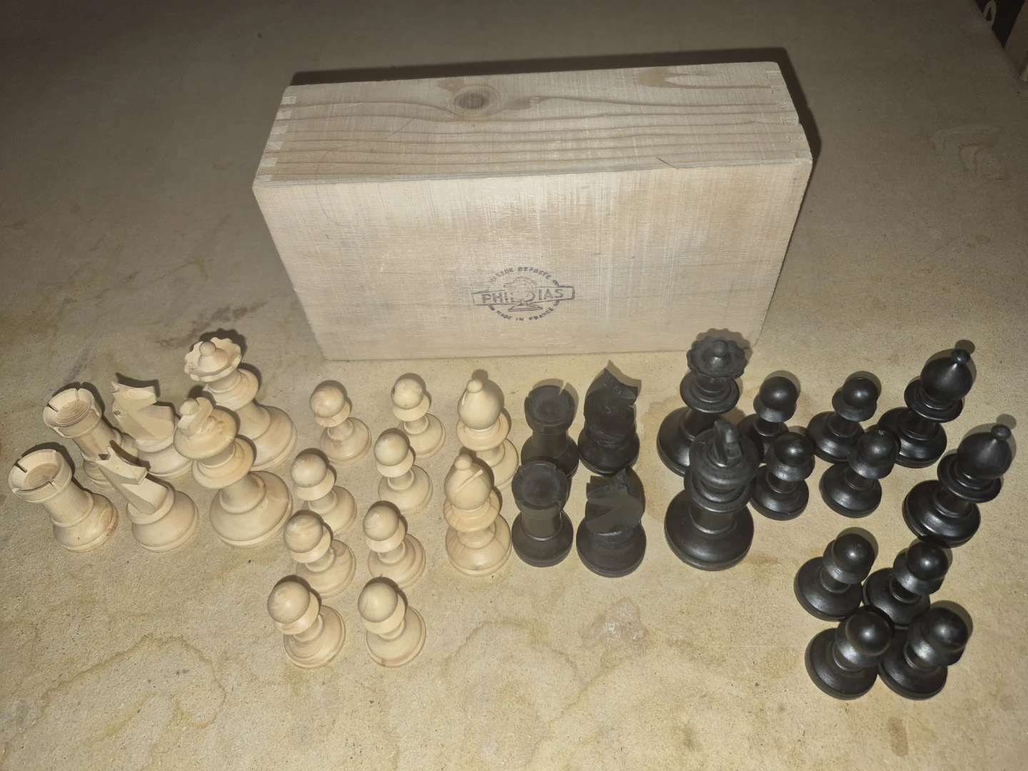 Wooden chess pieces - photo 3