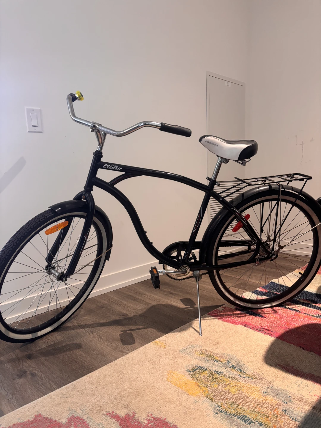 Adult cruiser bike (black)