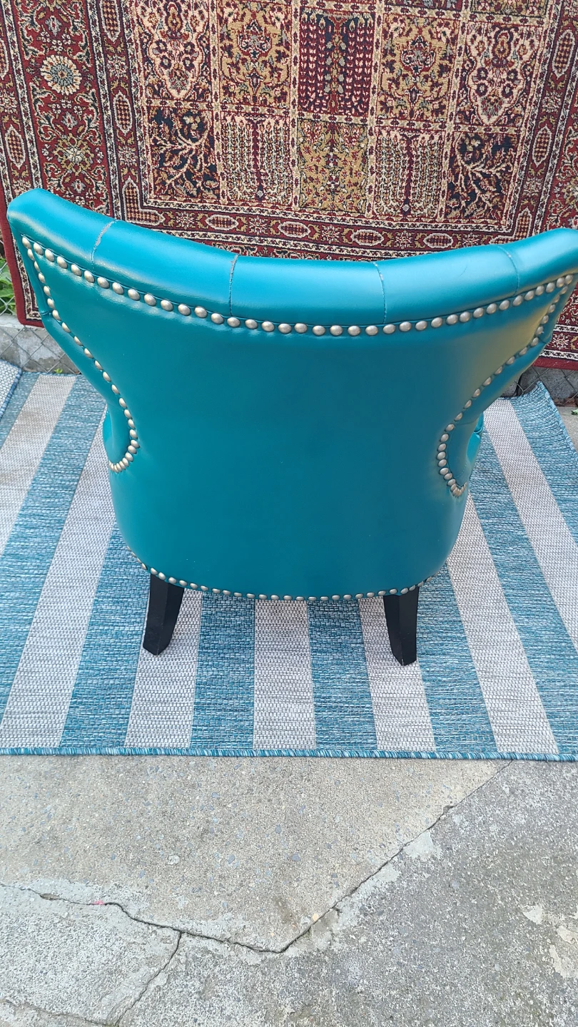 Teal Tufted Accent Chair - photo 4