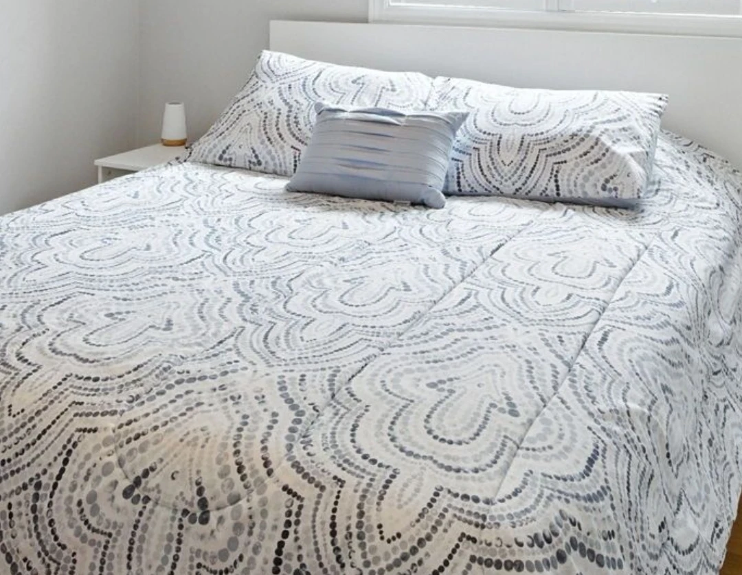 Queen Size Comforter Set