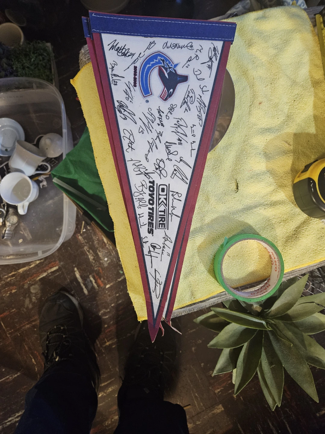 Signed Vancouver Canucks Pennant - photo 2