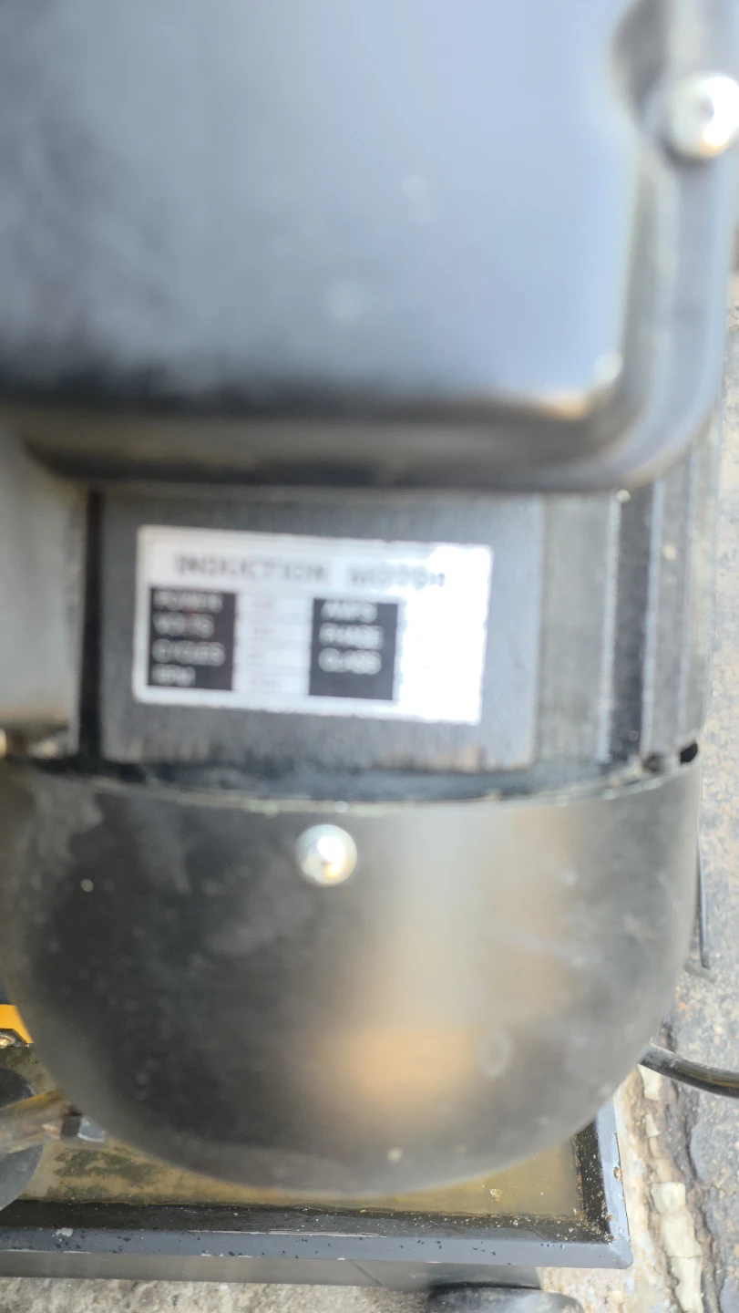 Yellow Metal Bandsaw - photo 5