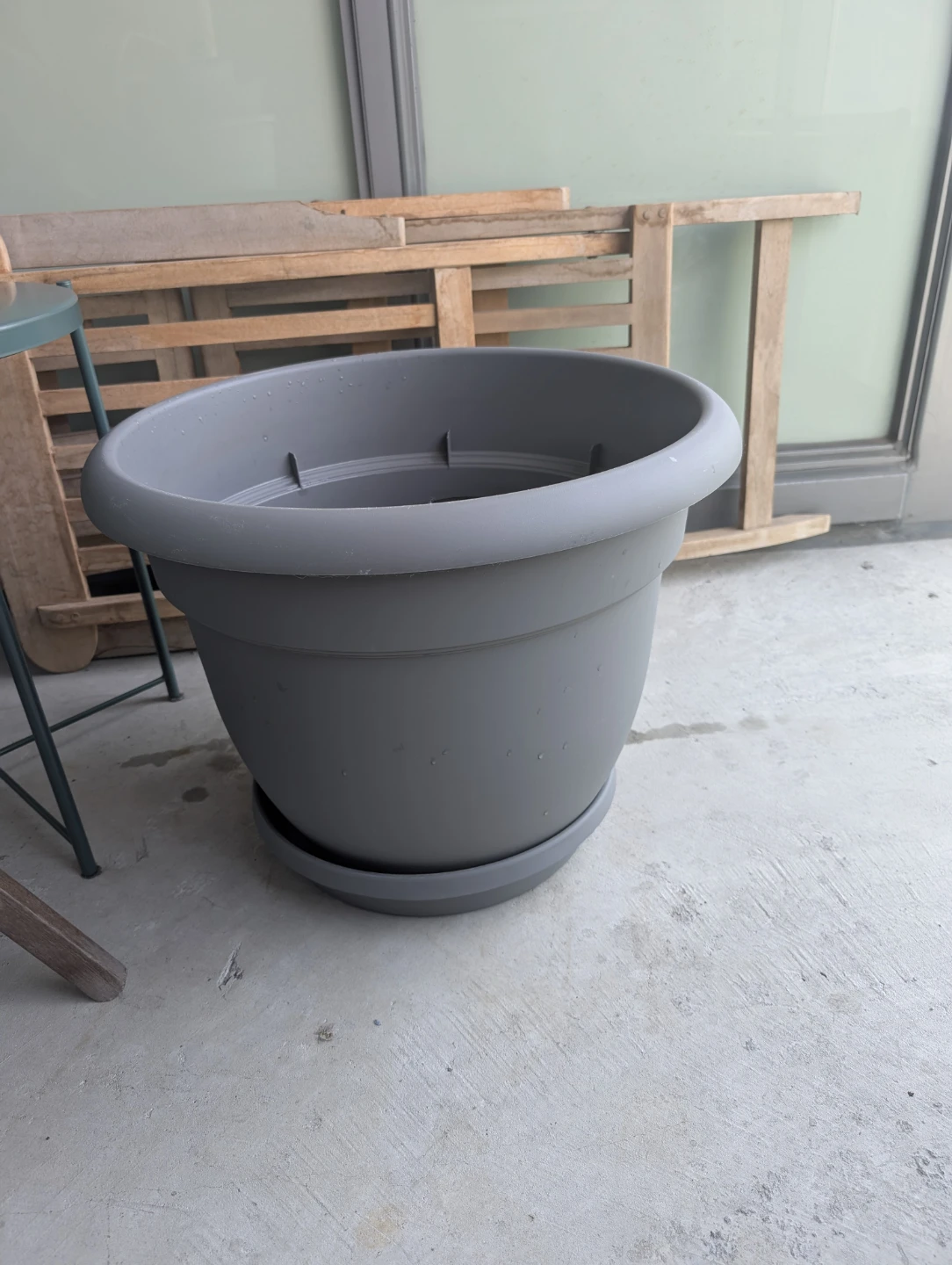 Bloem Self Watering Plastic Large Planter