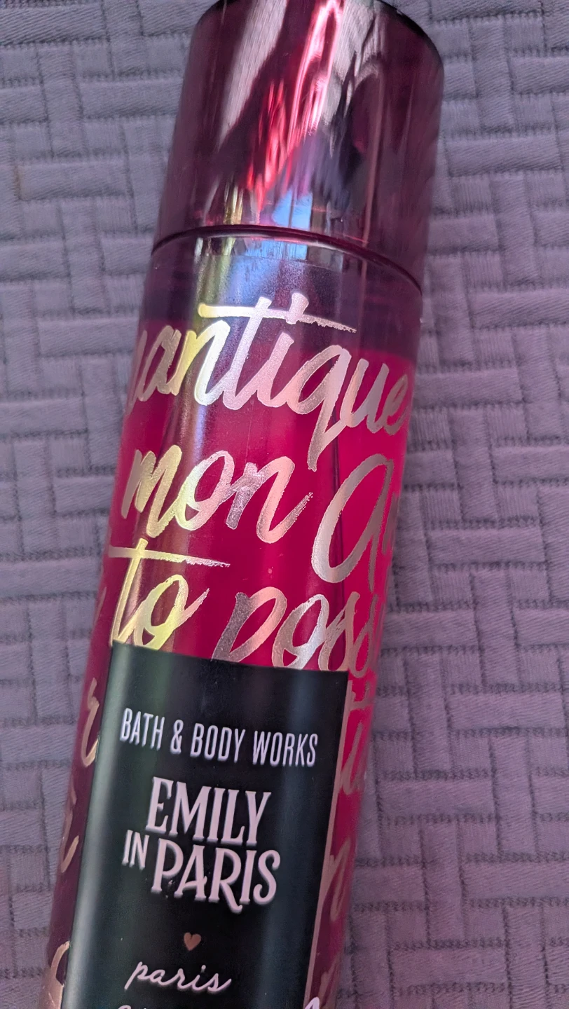 Bath & Body Works Emily in Paris Fine Fragrance Mist - photo 3