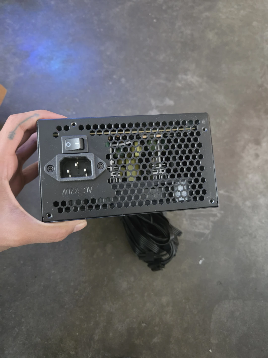 Aigo AK500PLUS 500W Power Supply - photo 4