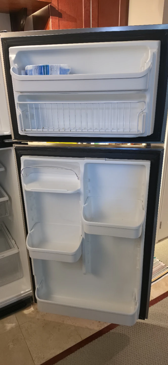 Kenmore Fridge 66Hx30Wx29D Refrigerator - photo 3