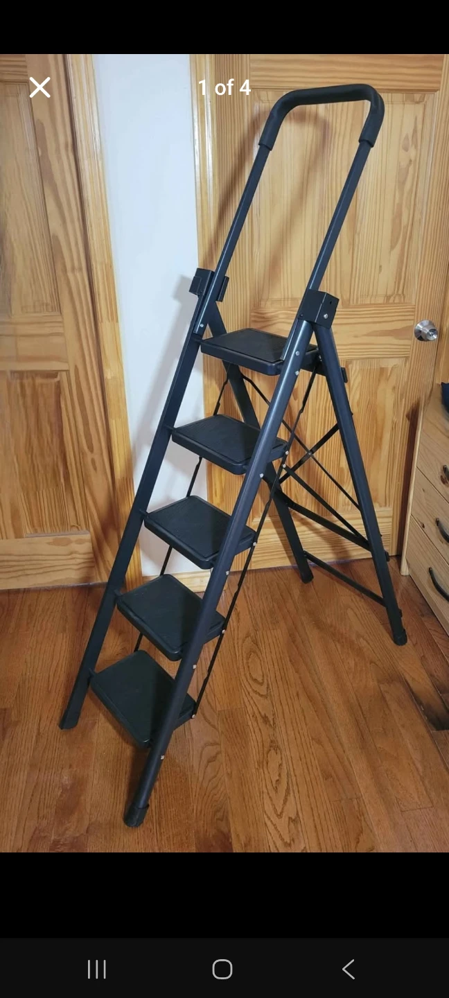 Brand NEW Black 5-Step Folding Step Ladder
