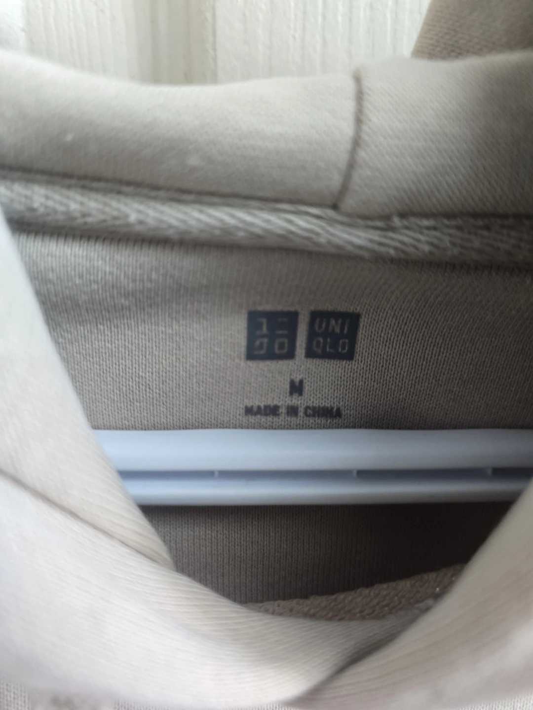 Uniqlo Beige Hoodie - photo 2