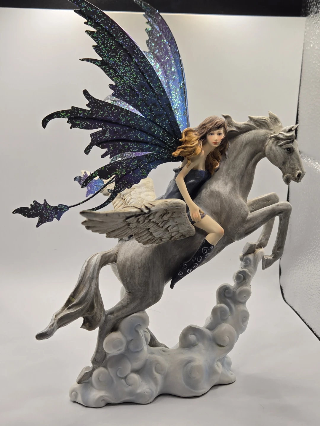 Fairy and Pegasus Figurine - Collectible - photo 2
