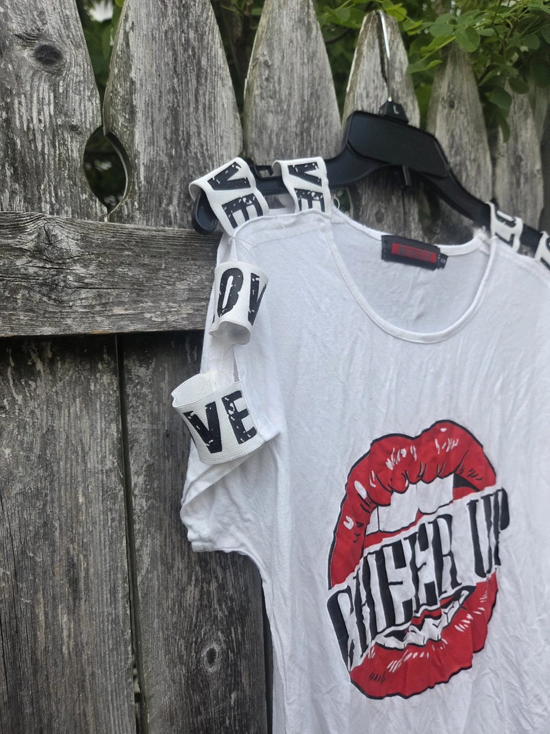 Buzz "Cheer Up" Graphic T-Shirt - photo 3