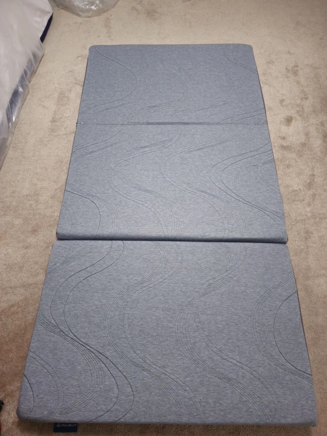 Tri Fold Memory Foam Mattress 4 inch - used hardly 2-3 times