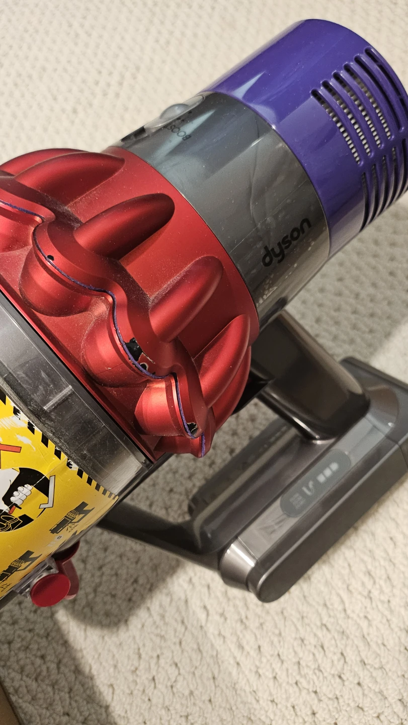 Dyson Cyclone V10 - photo 3