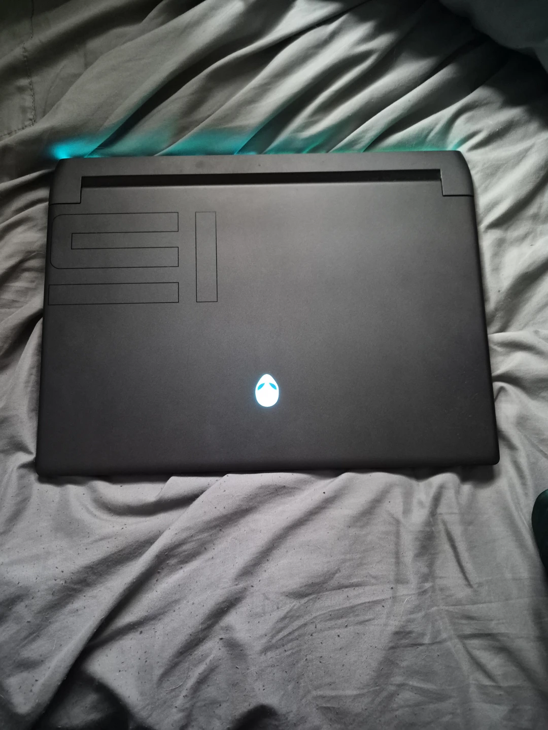 Alienware m15 r6 laptop