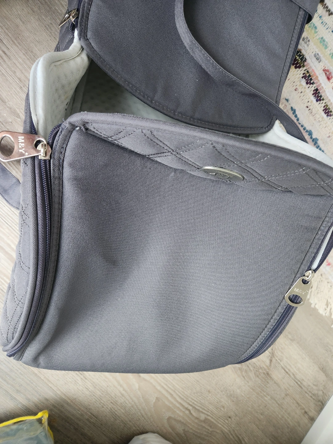 Grey Portable Baby Bassinet - photo 3