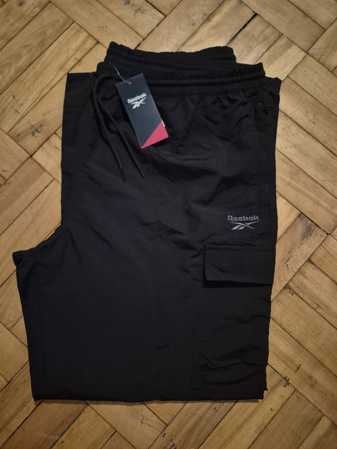 BNWT)Reebok Size 2XL Elements Cargo Pant Black
