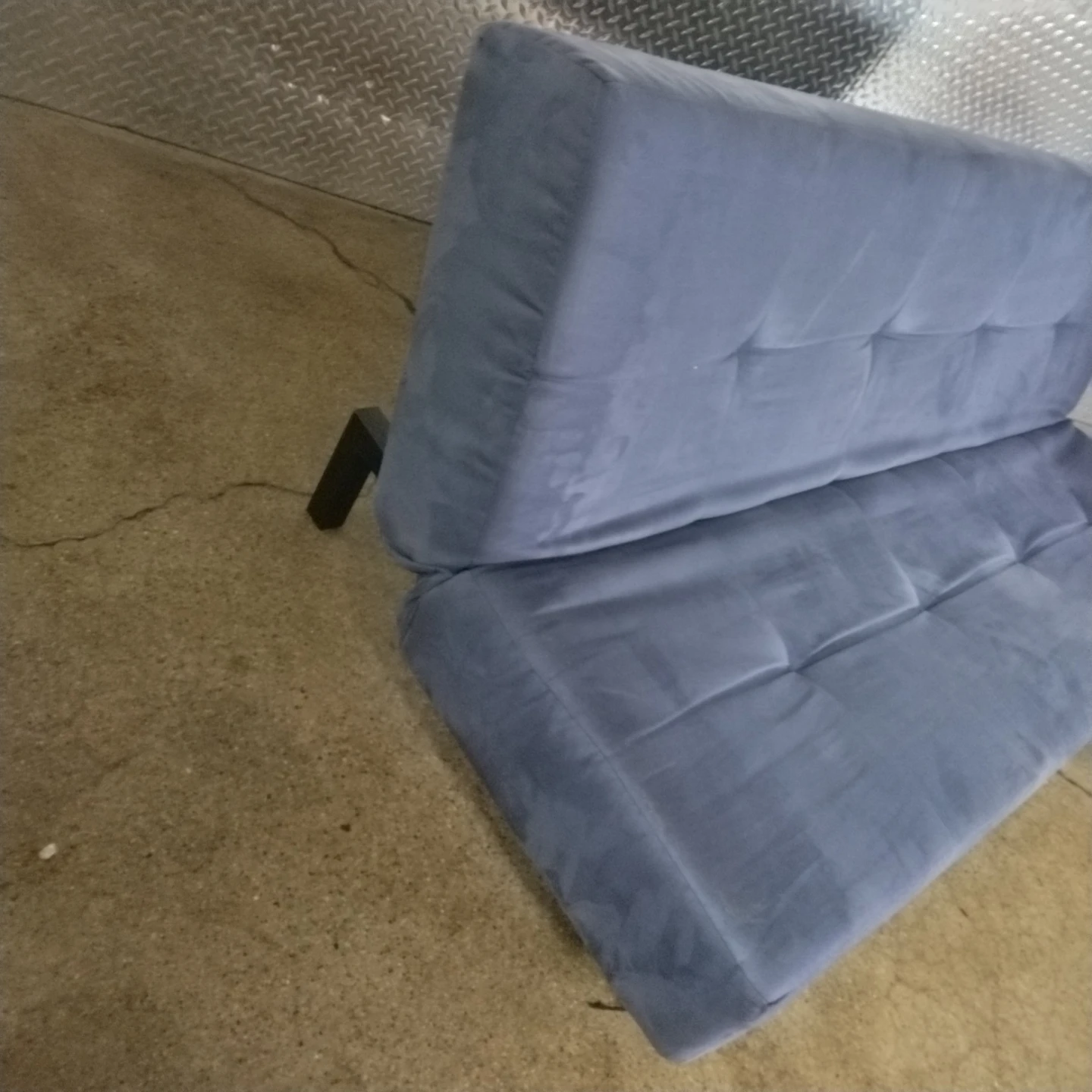 Futon like new condition - photo 3