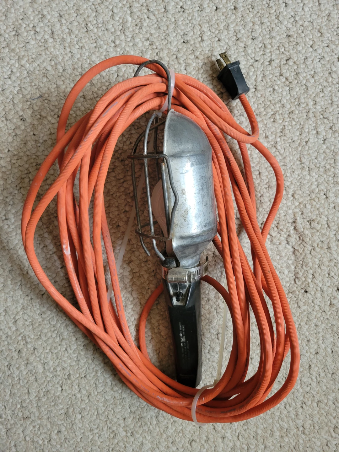 Portable Work Light with Cord - photo 4