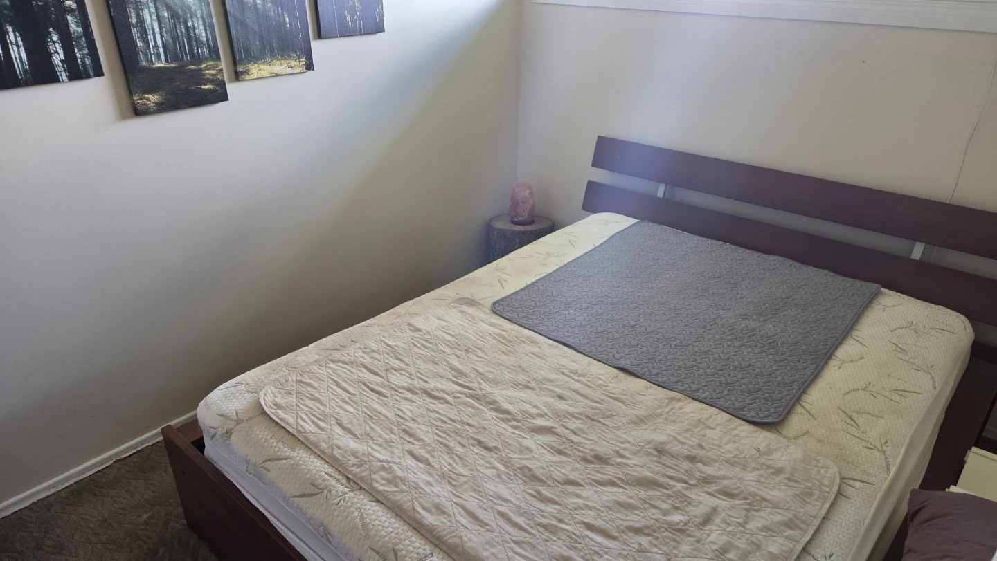 FREE Queen Kingsdown Bordeaux Mattress Set & IKEA frame - photo 2