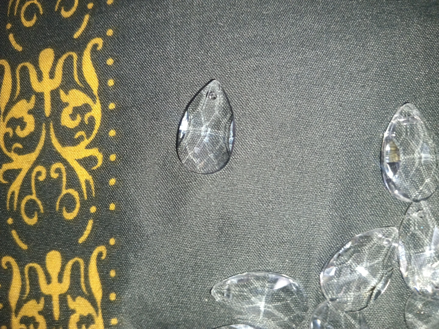 Faceted Clear Crystal Teardrop pendant 40 ct - photo 2