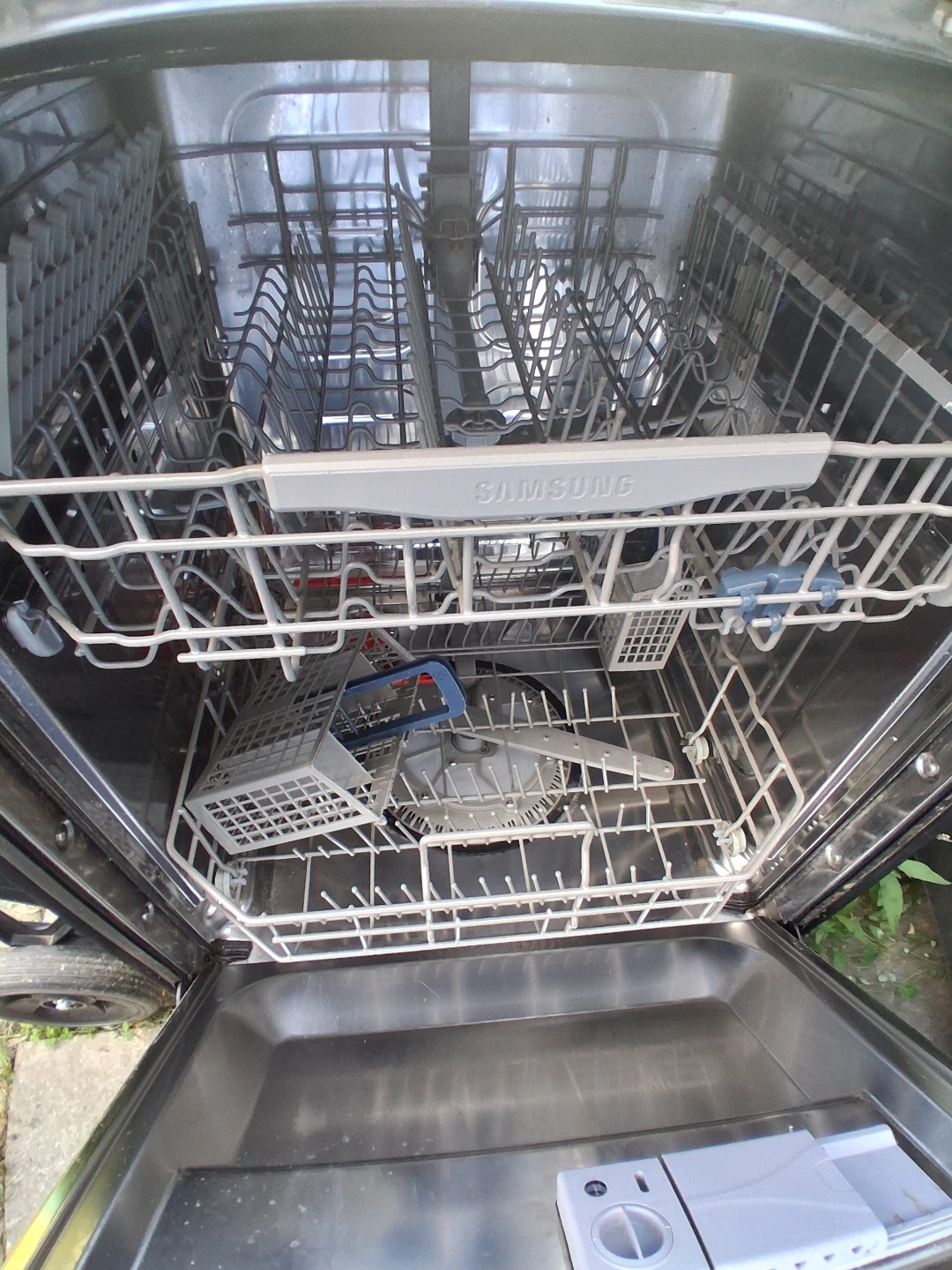 Samsung Dishwasher - photo 4