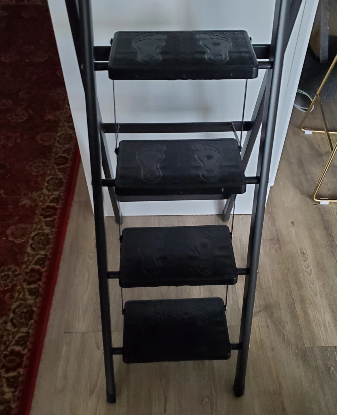 4-Step Folding Step Ladder