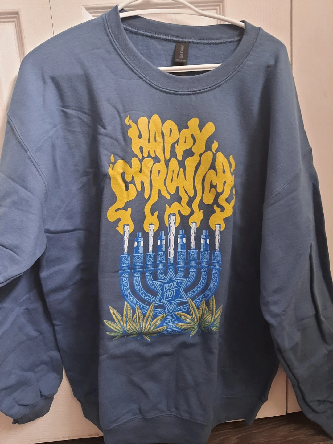 Various merch (weed)
