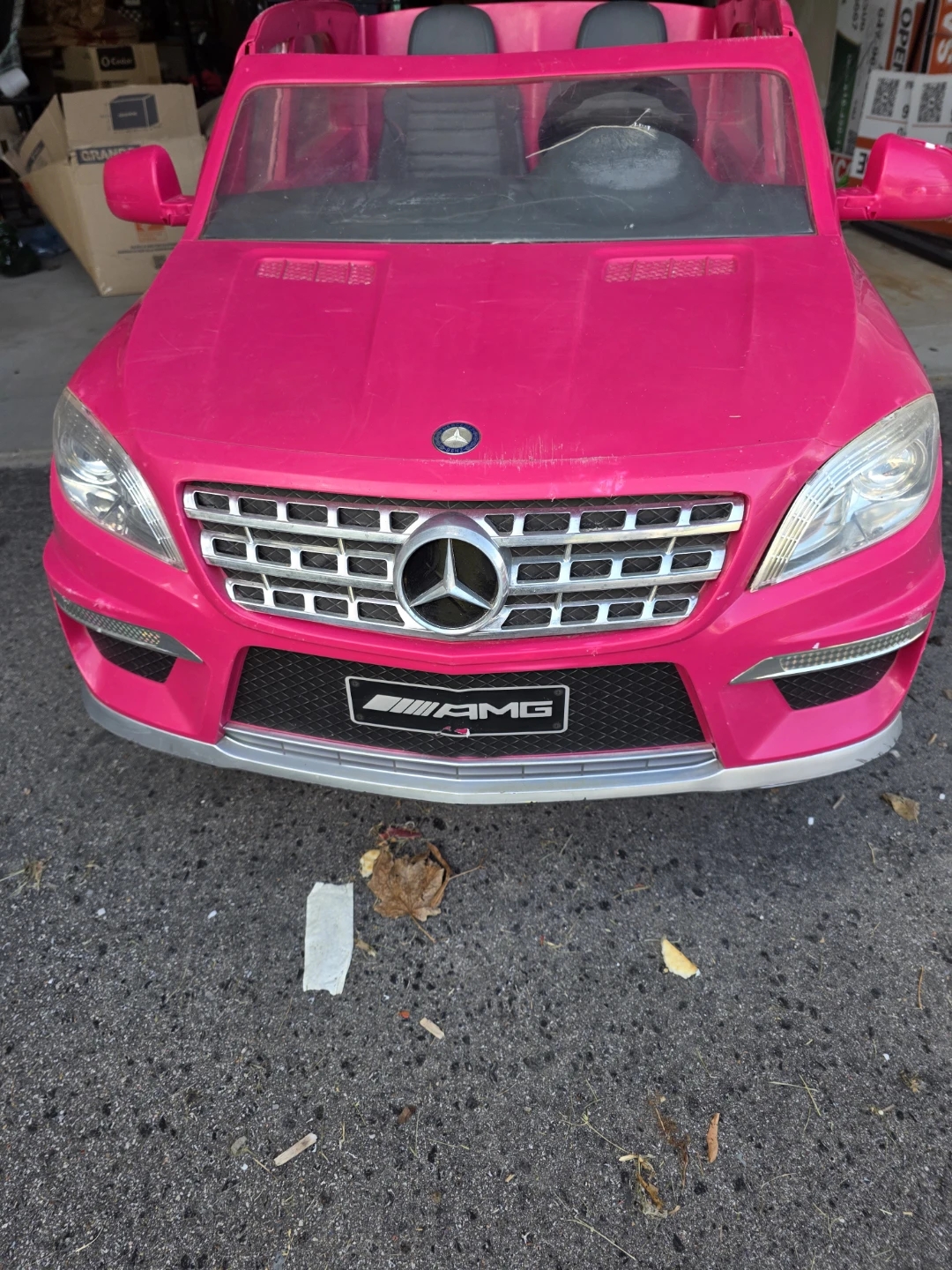 Pink Mercedes-Benz ML63 Ride-On Car