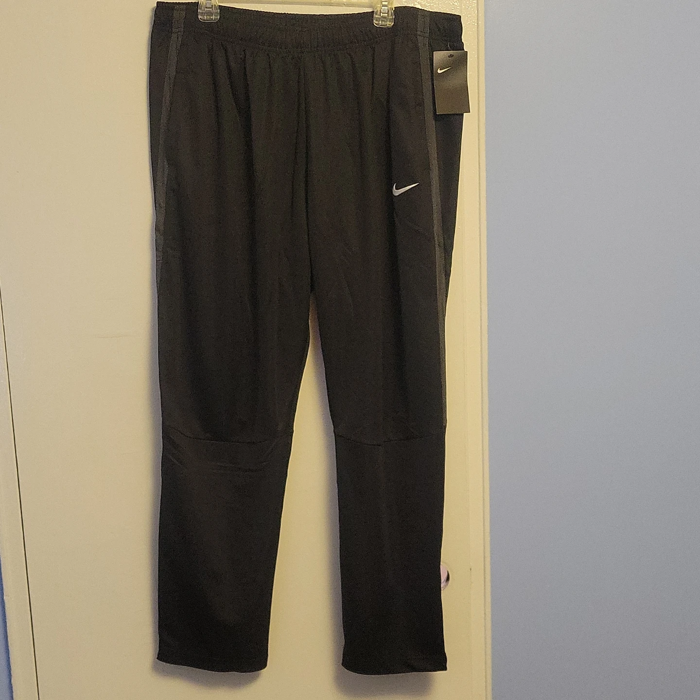Nike women's Black Track Pants - 3XL - photo 3