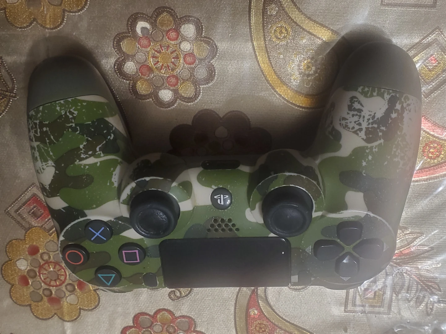 Sony PlayStation 4 DualShock 4 Controller - Camo - photo 3