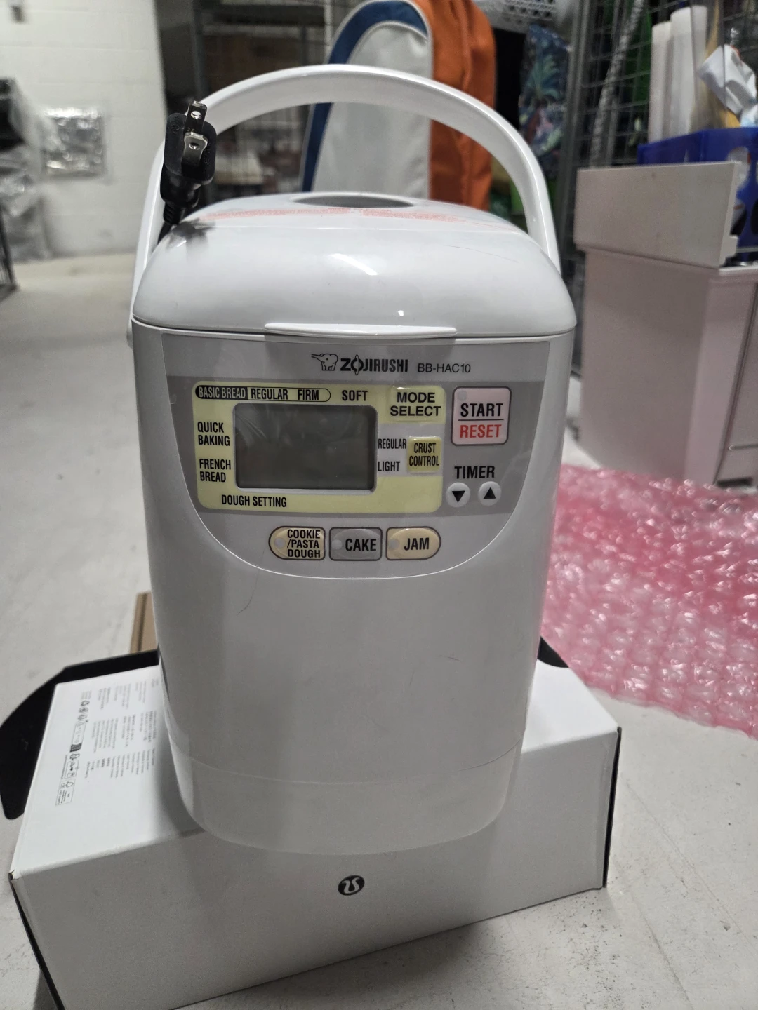 Zojirushi BB-HAC10 Bread Maker - photo 2