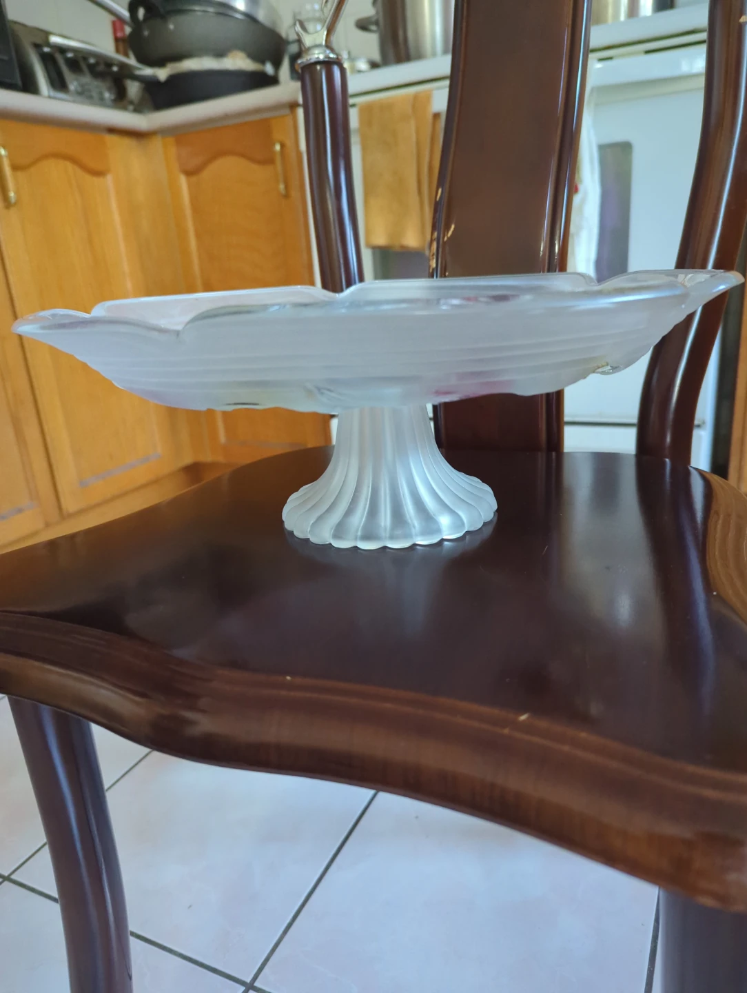 Frosted Glass Cake Stand with Floral Design - photo 2