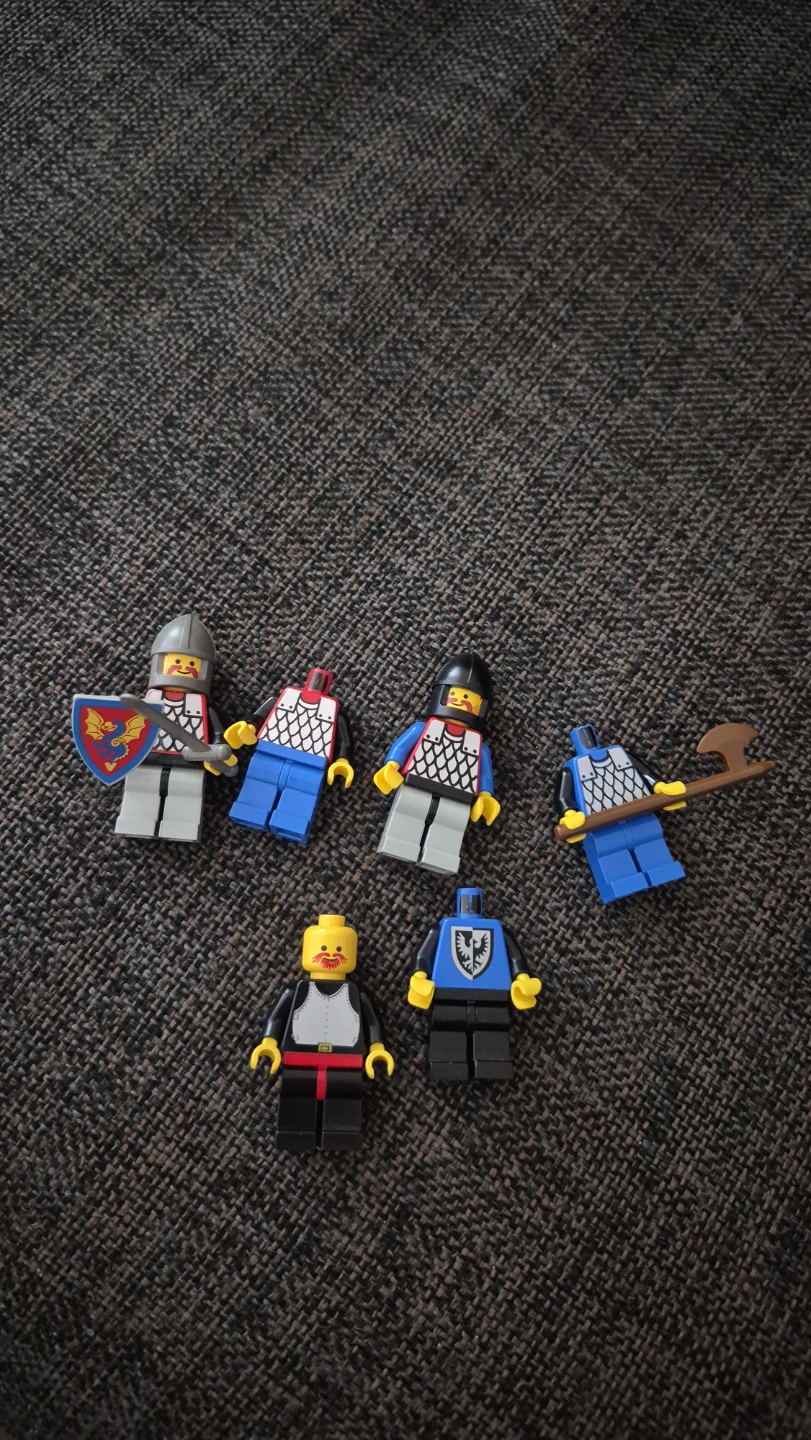 Vintage Knight Minifigures Set