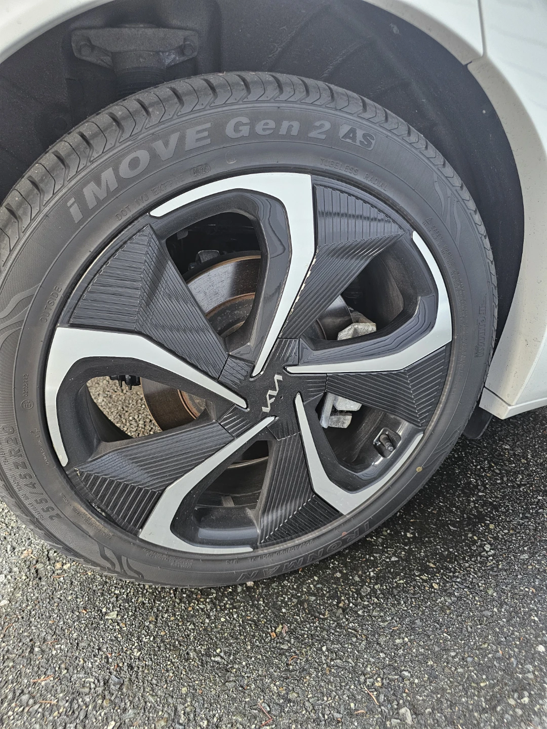 Kia 20 Inch Wheels with A/S Tires and TPMS - photo 2