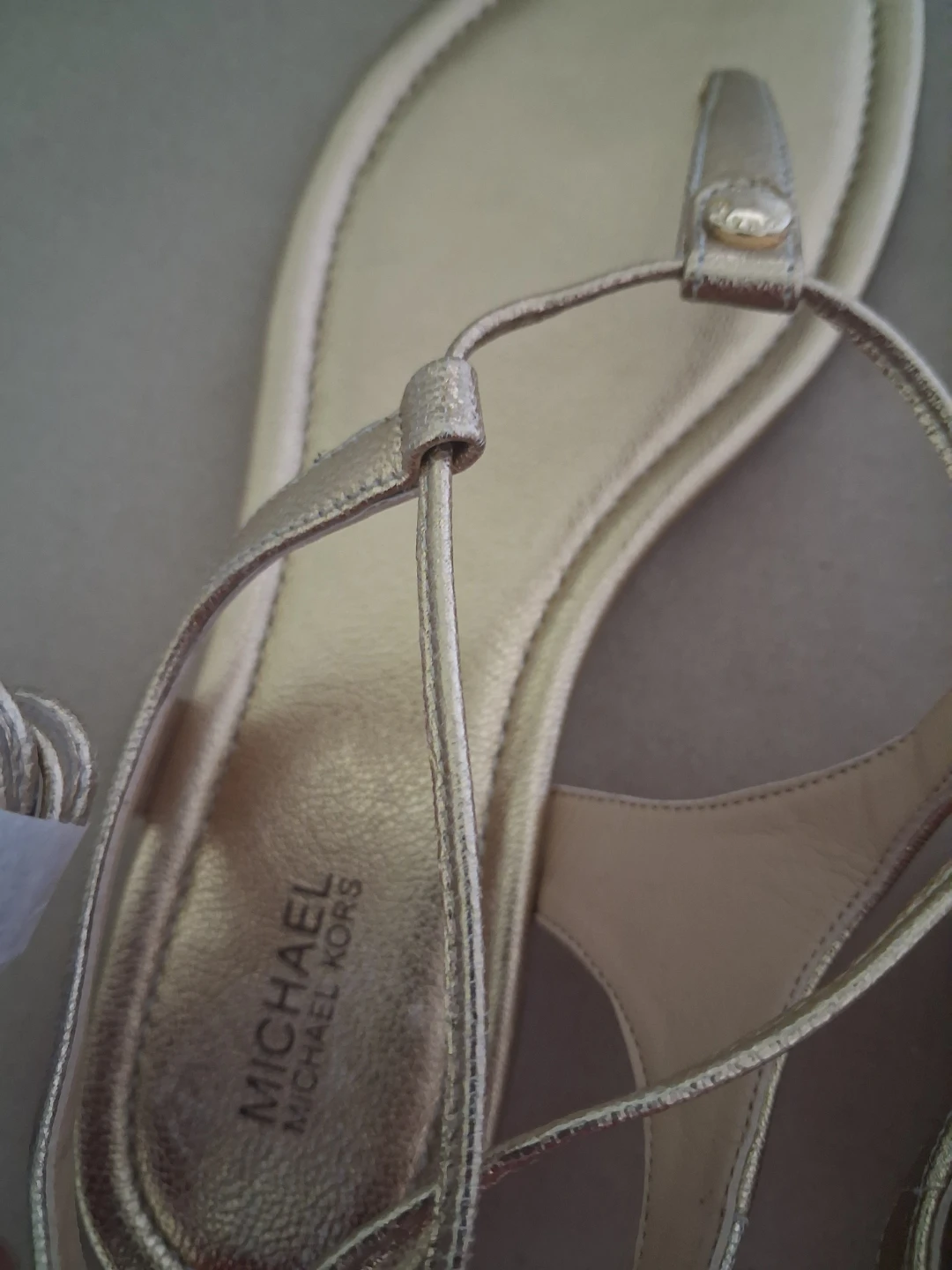Michael Kors Gold Thong Sandals Size 7M - photo 2