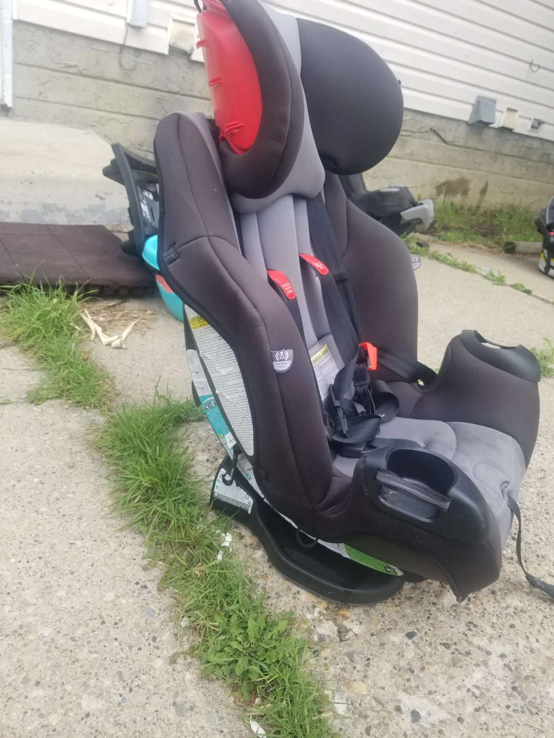 Evenflo Car Seat - photo 3