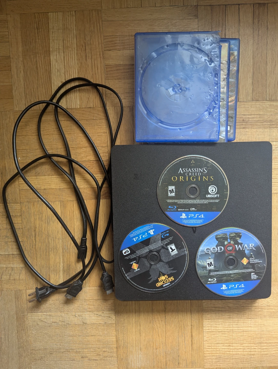 PS4 slim, 3 games, no controller