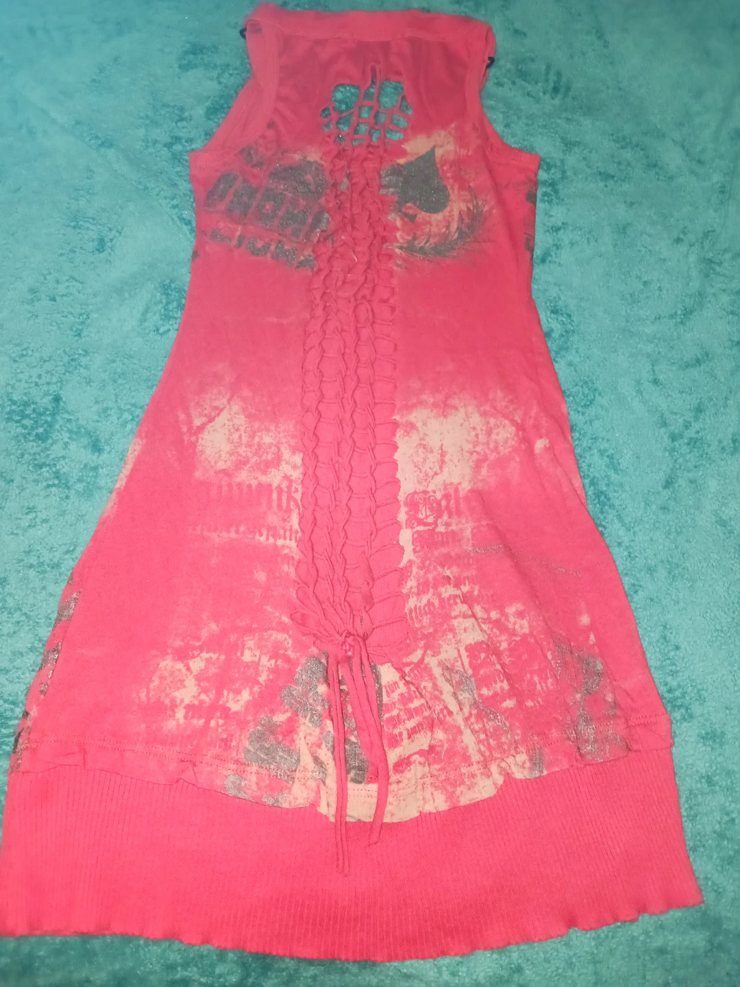 Women's Sleeveless Graphic Print Shirt