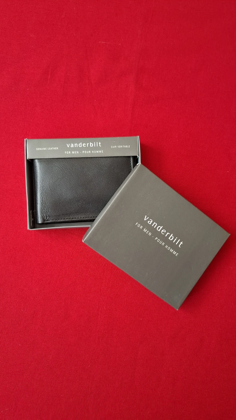 Vanderbilt Men's Genuine Leather Wallet