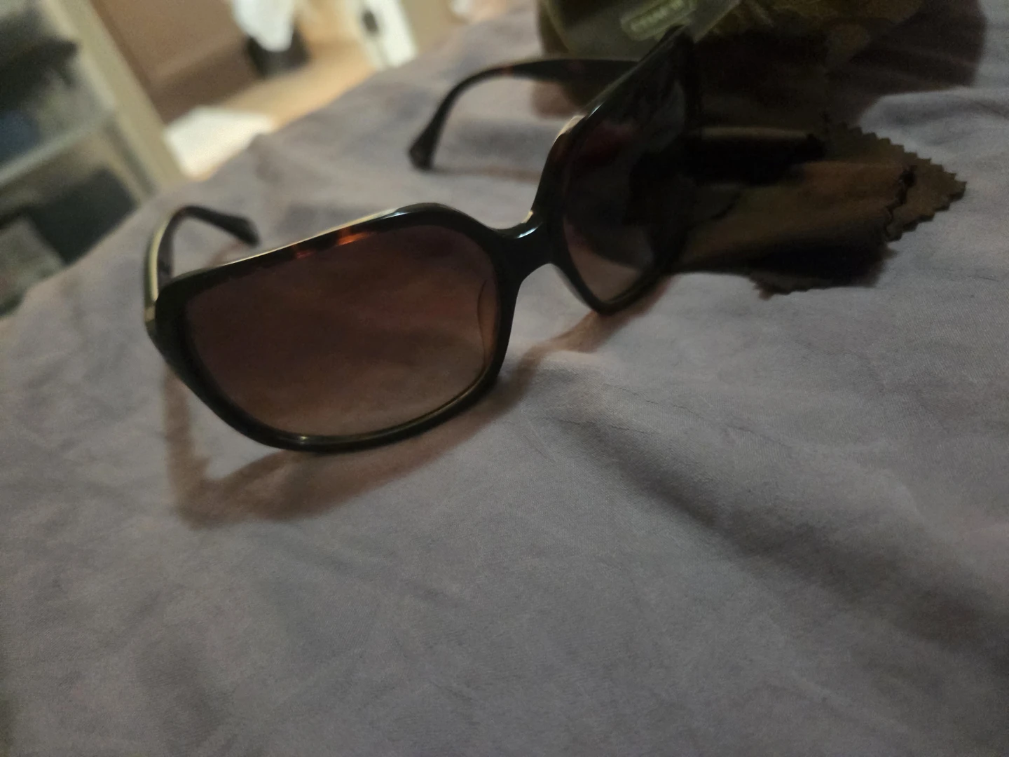 Coach Sunglasses with Case - photo 3