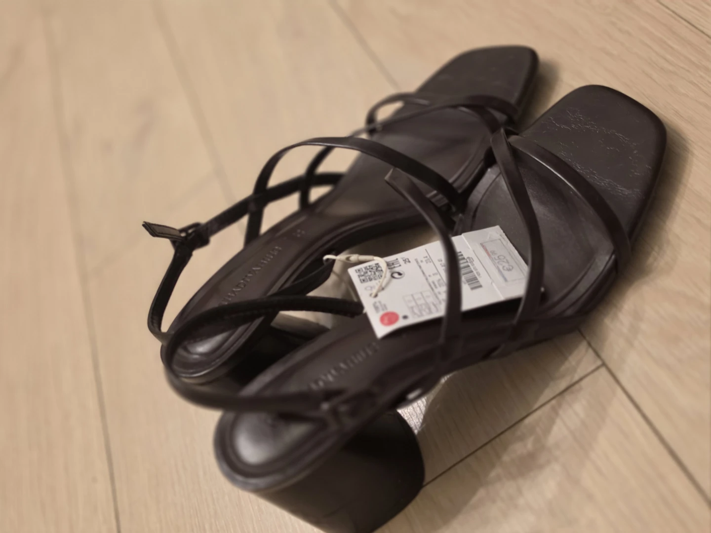 Stradivarius Brown Strappy Block Heel Sandals - photo 4