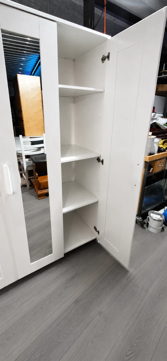 White 3-Door Wardrobe with Mirrors - photo 5