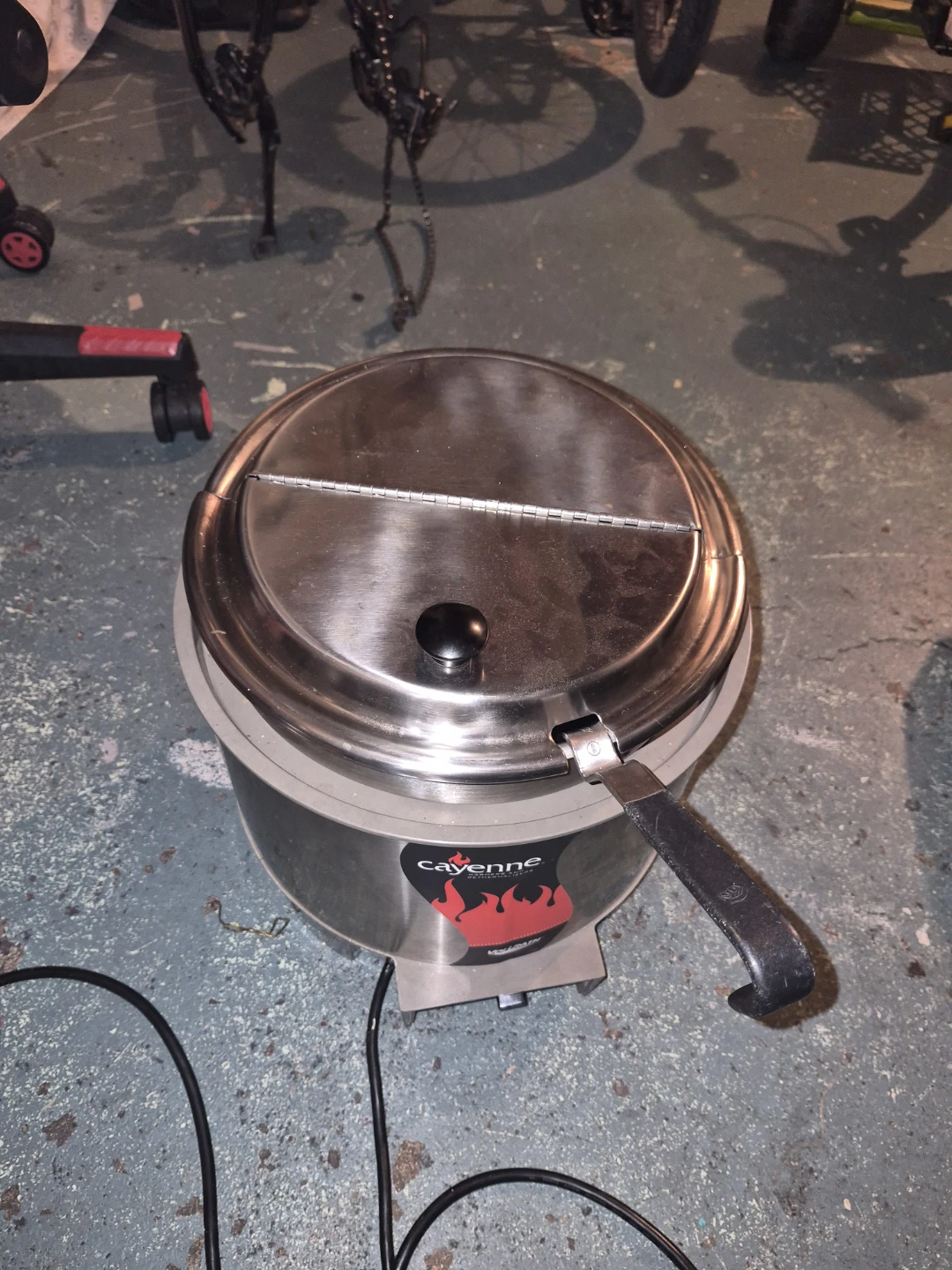 Cayenne Vollrath Chafing Dish Warmer with Ladles - photo 4