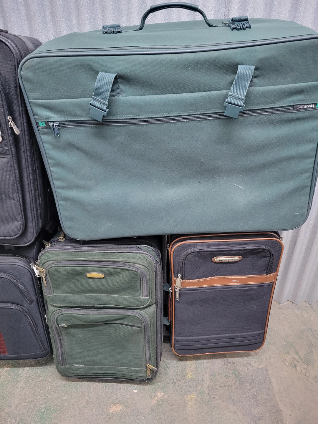 Assorted Suitcases - photo 4