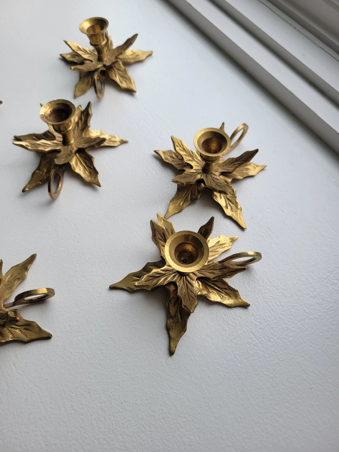 10 Available Vintage Brass Floral Leaf Candlesticks. - photo 3