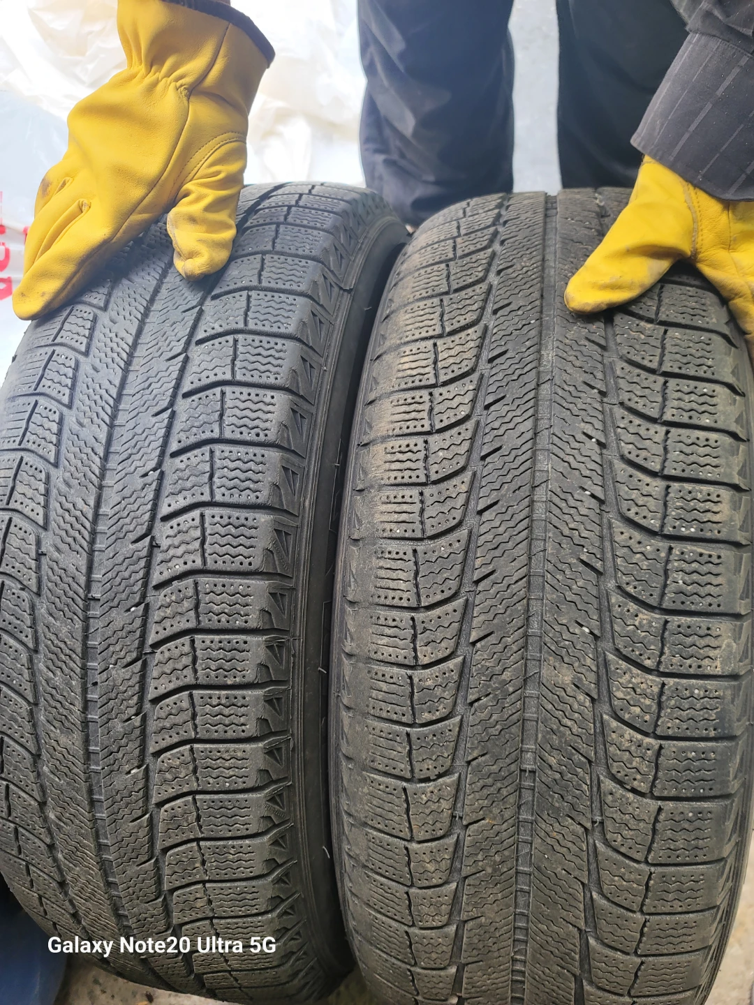 2 Bridgestone Blizzak and 2michlen Winter Tires - photo 3