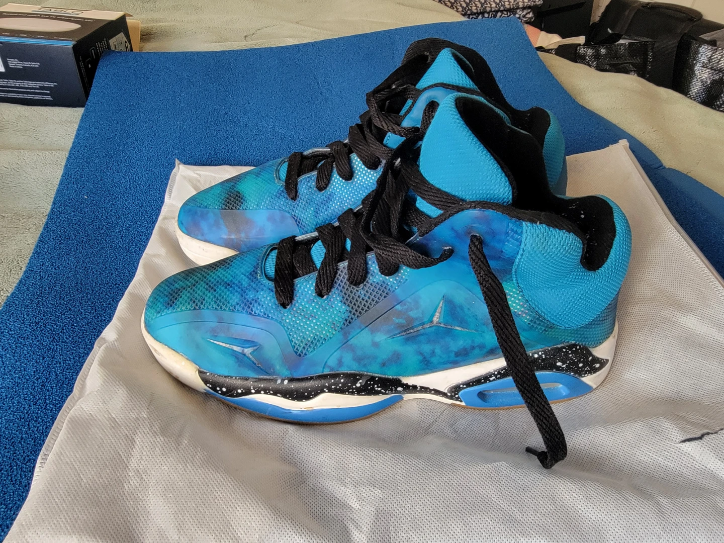 basketball shoes