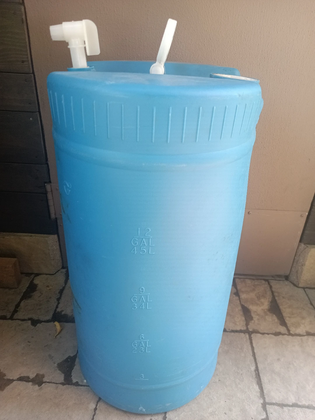 Barrel with Spigot and Fermentation Lock - photo 2