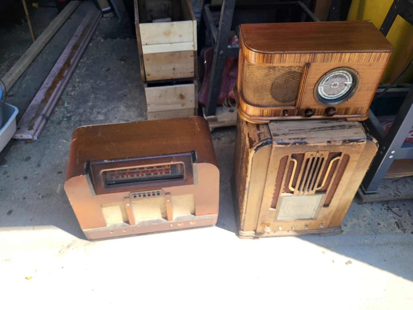 Vintage Antique Pilot Radios