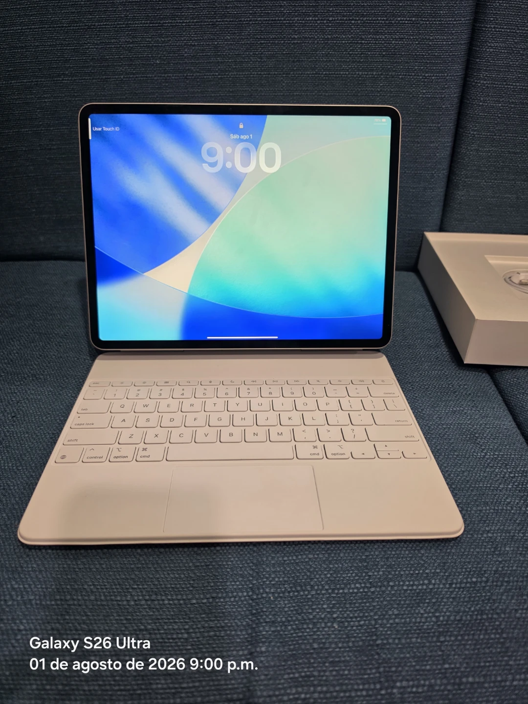 Apple iPad air 13-inch (5th Gen) with Magic Keyb - photo 3